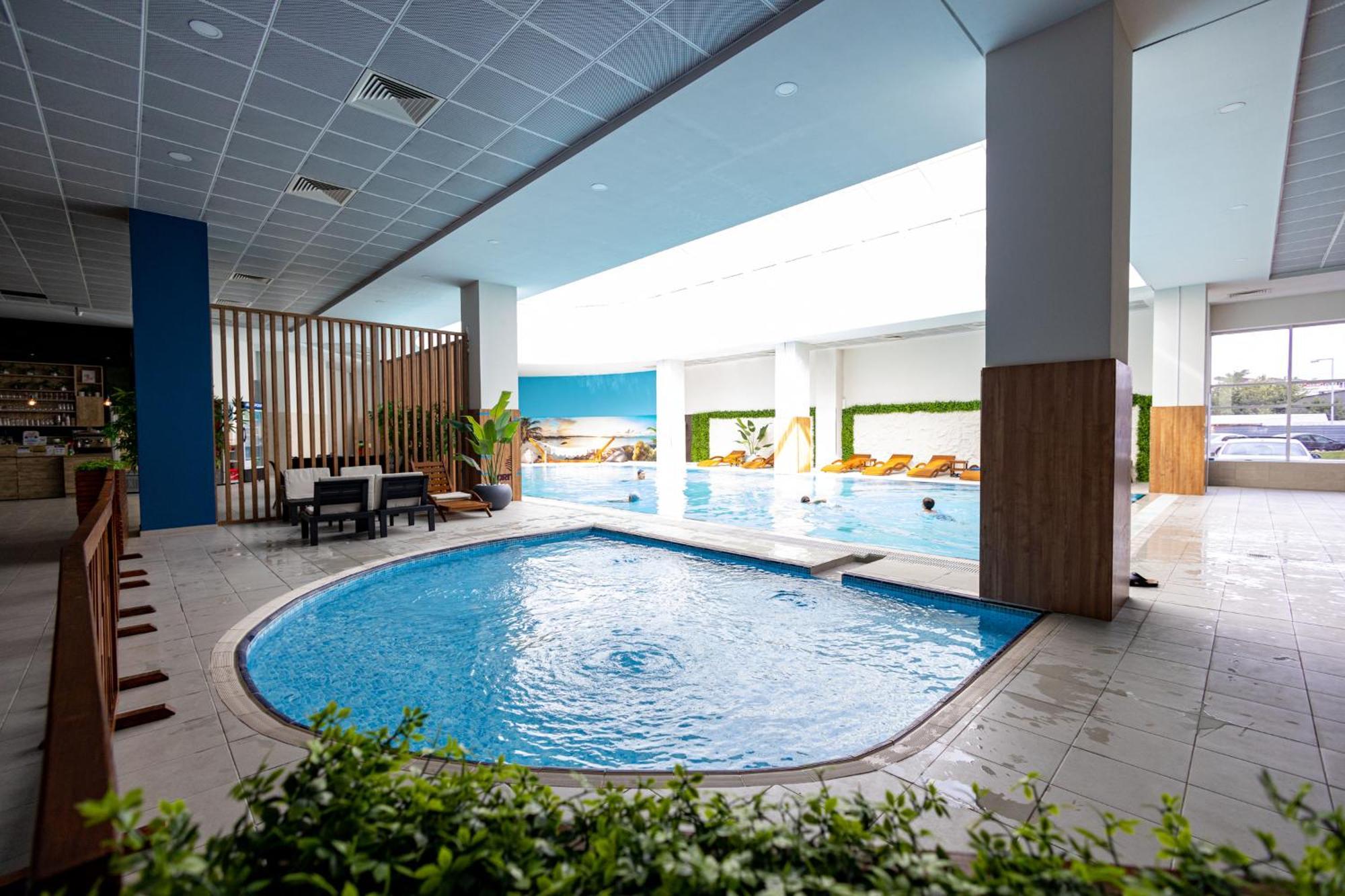 18Th & 16H Floor Secure Luxury Condos With Pool & Fitness Included In Price スコピエ エクステリア 写真