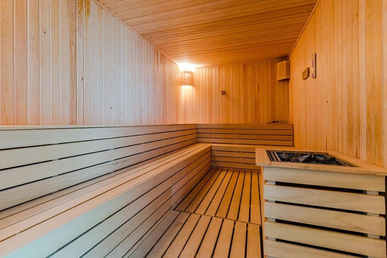 18Th & 16H Floor Secure Luxury Condos With Pool & Fitness Included In Price スコピエ エクステリア 写真