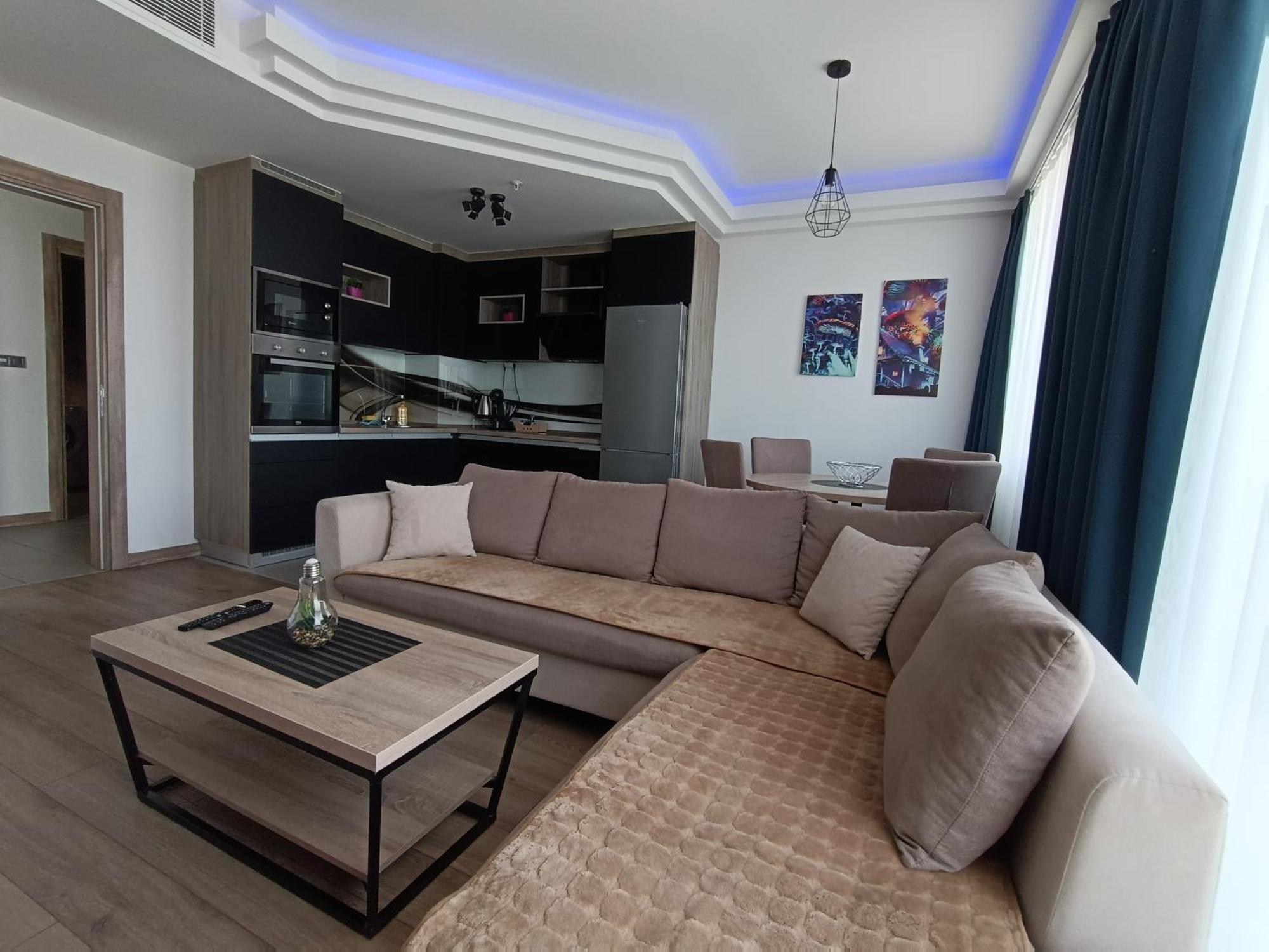 18Th & 16H Floor Secure Luxury Condos With Pool & Fitness Included In Price スコピエ エクステリア 写真