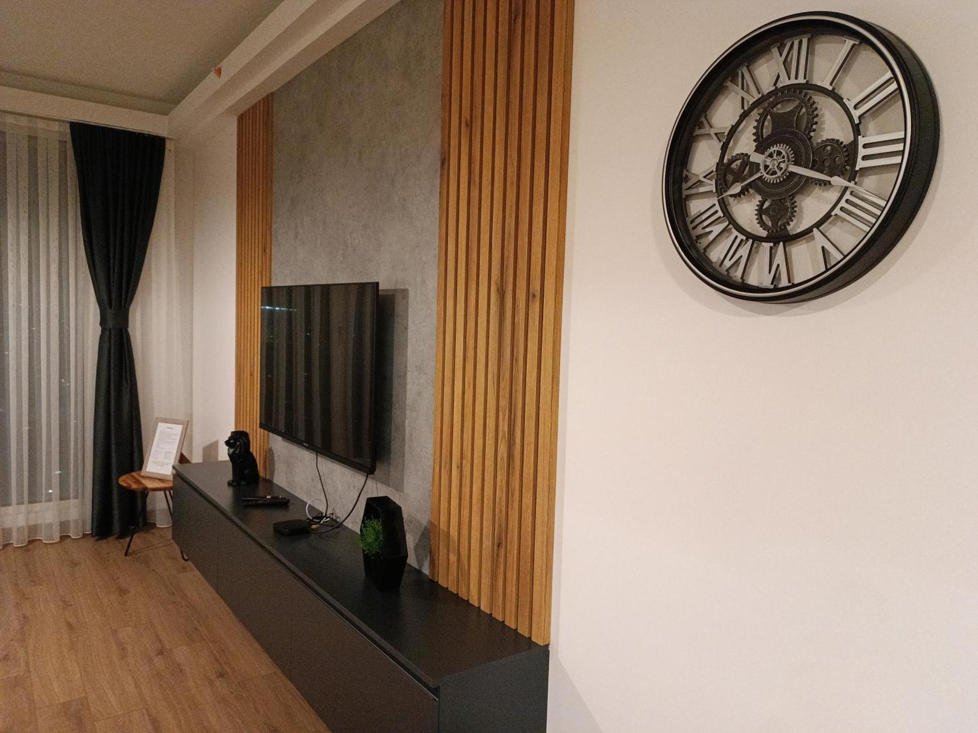 18Th & 16H Floor Secure Luxury Condos With Pool & Fitness Included In Price スコピエ エクステリア 写真